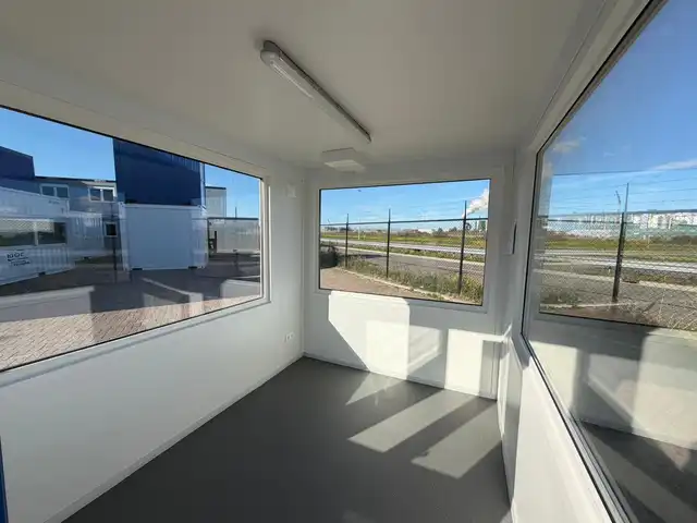 10ft Full Glass Unit - Image 2
