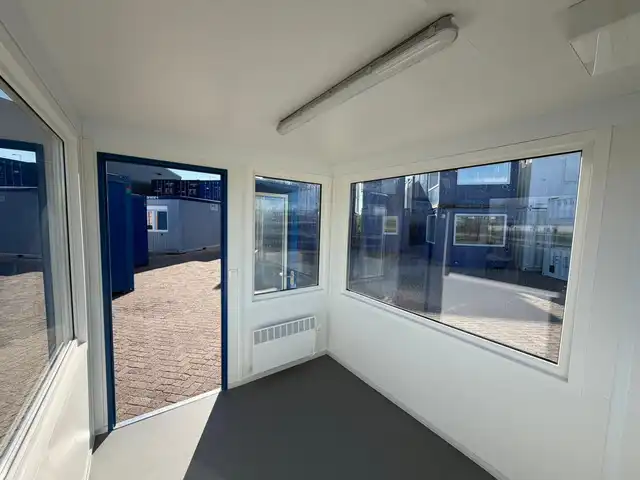10ft Full Glass Unit - Image 5